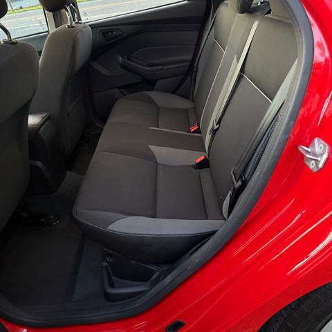 Used 2012 Ford Focus SE image 11