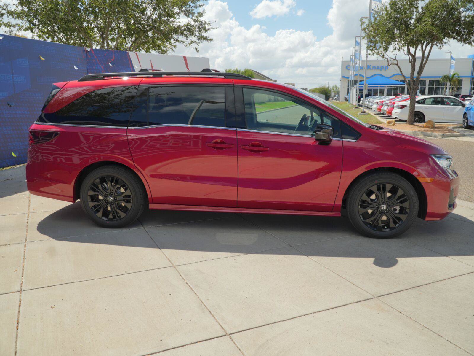 New 2027 Honda Odyssey Sport-L image 4