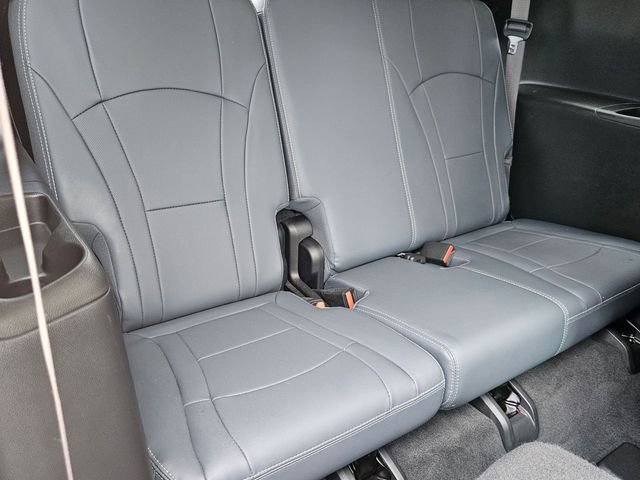 Used 2020 Buick Enclave Essence w/ Sport Touring Edition FWD image 26