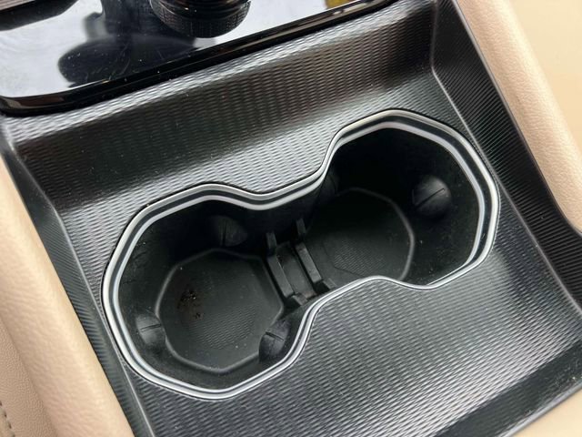 Certified 2024 Jeep Grand Cherokee Limited w/ Black Appearance Package image 37