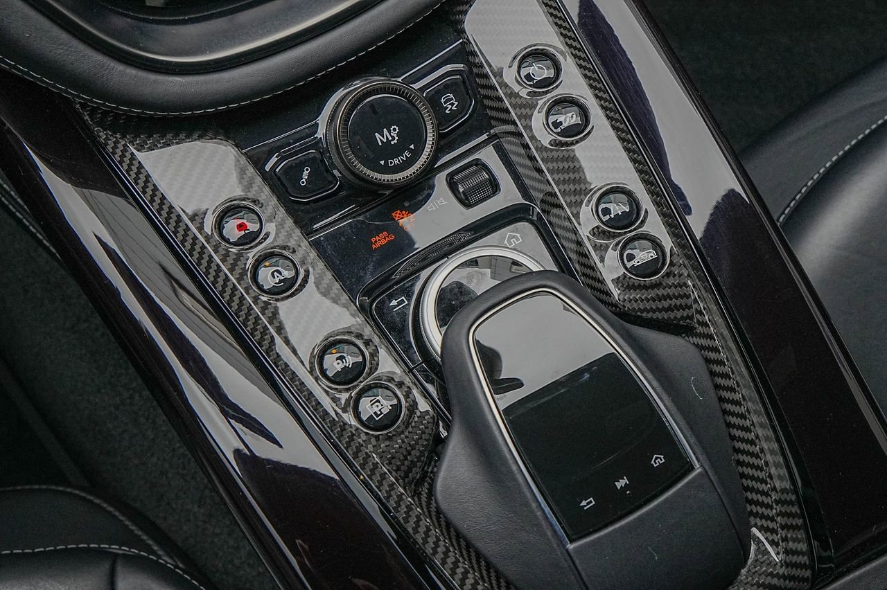 Used 2023 Aston Martin DBX 707 image 31