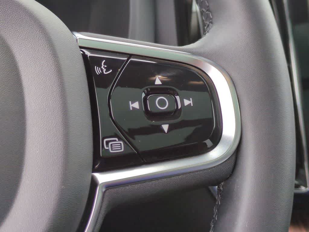 Certified 2024 Volvo XC60 T8 Ultimate w/ Protection Package Premier AWD/4WD image 25