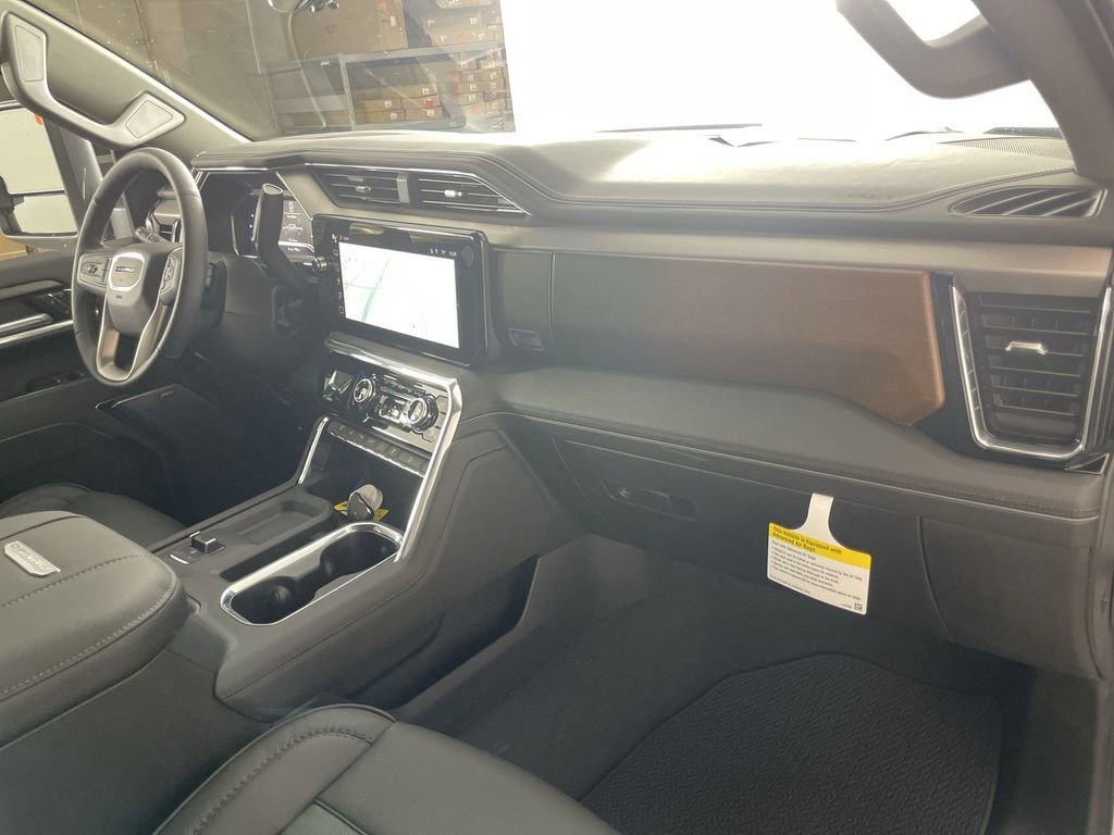 New 2025 GMC Sierra 2500 Denali w/ Denali Reserve Package image 30