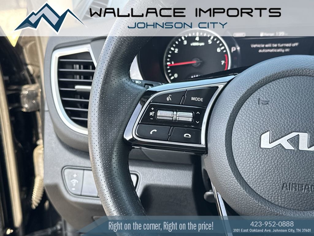 Used 2023 Kia Seltos SX image 29