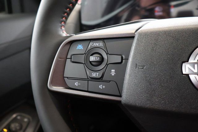 New 2026 Nissan Sentra SR w/ SR Premium Package FWD image 17