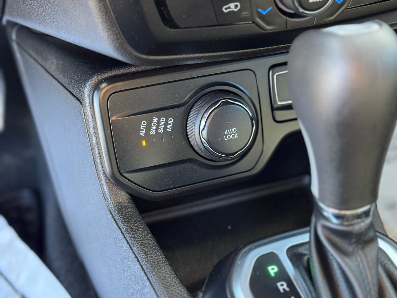 Used 2019 Jeep Renegade Altitude w/ Quick Order Package 2XM image 20