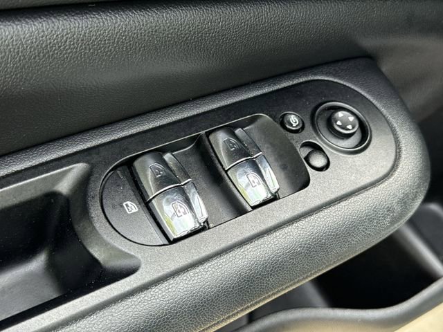 Used 2017 MINI Cooper Clubman ALL4 image 16