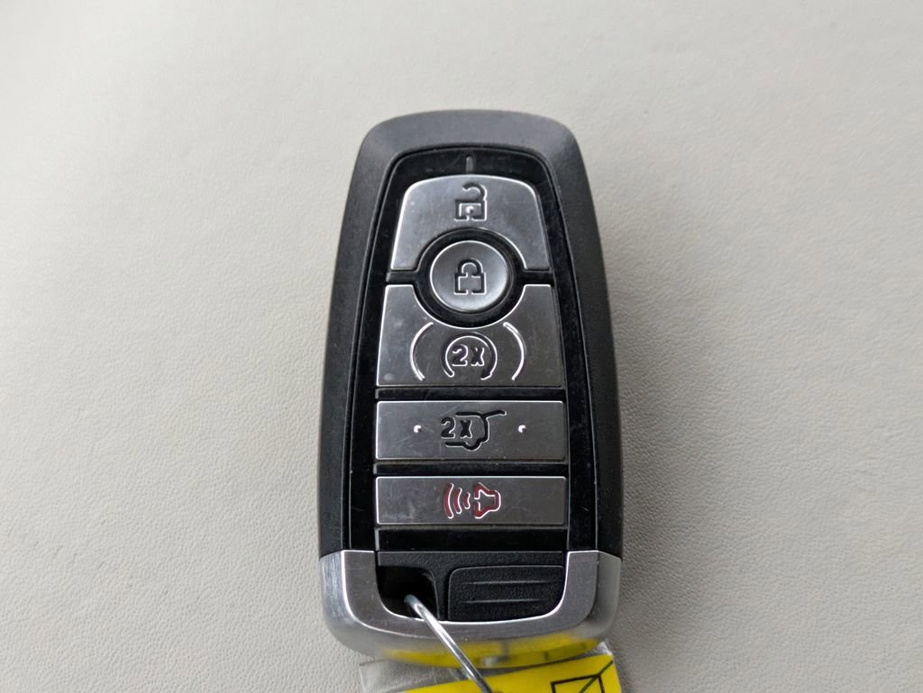 Used 2021 Ford Expedition Platinum image 32