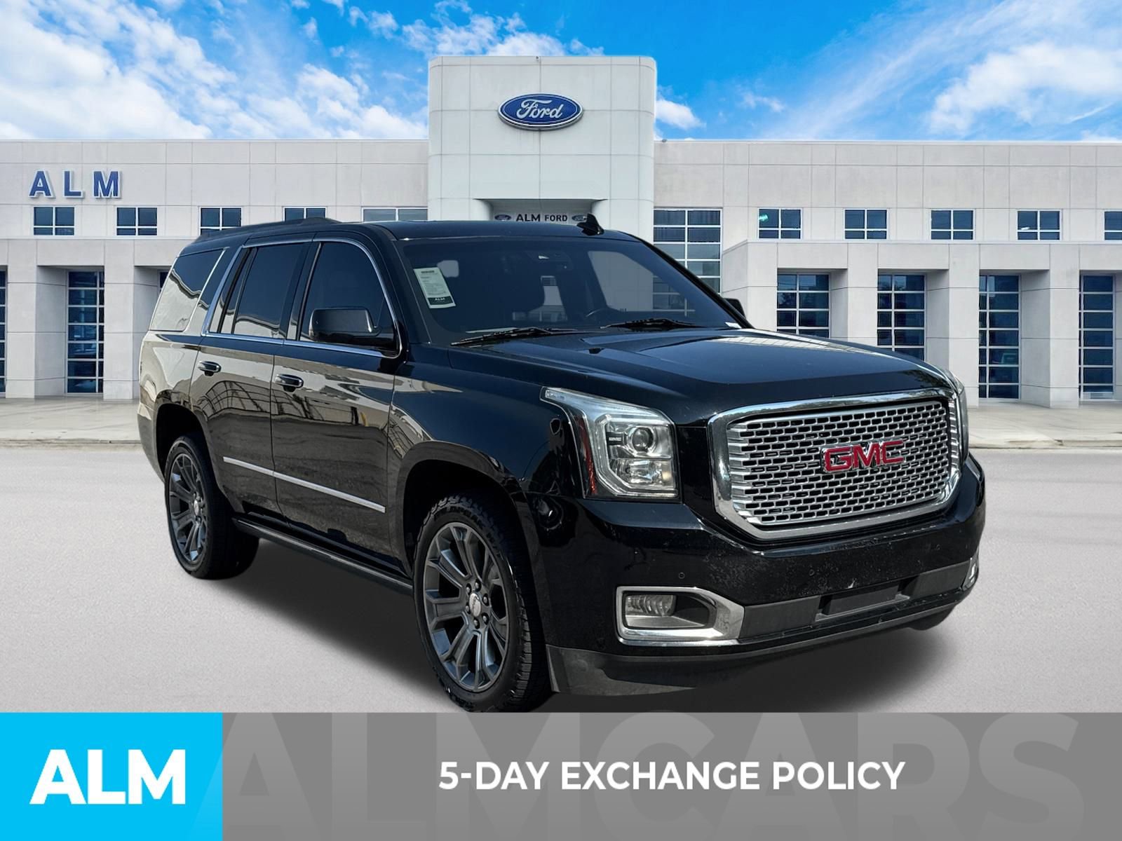 Used 2017 GMC Yukon Denali w/ Open Road Package image 4