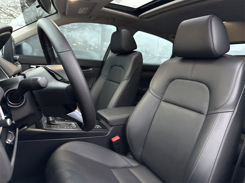 Used 2024 Honda Civic EX-L image 18