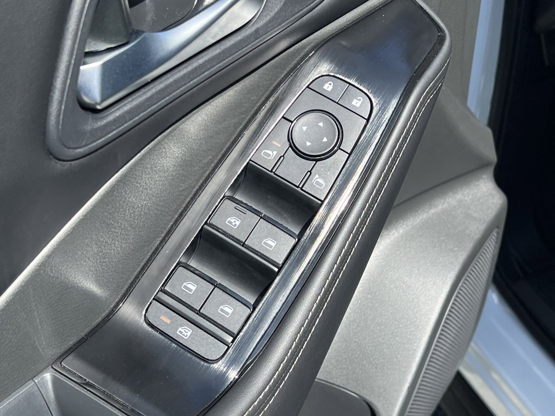 New 2026 Nissan Rogue SV AWD/4WD image 14