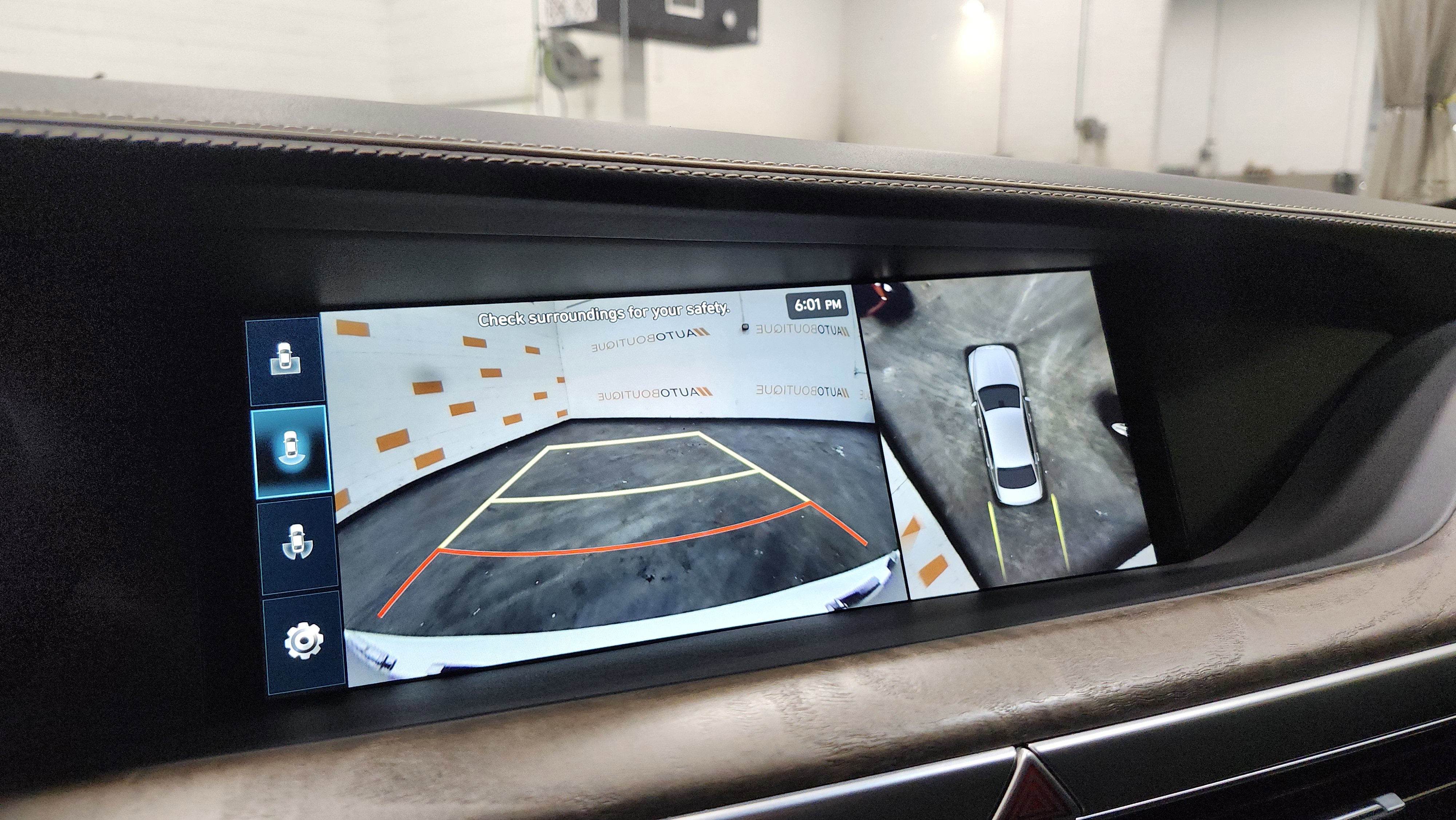 Used 2021 Genesis G90 3.3T Premium image 8