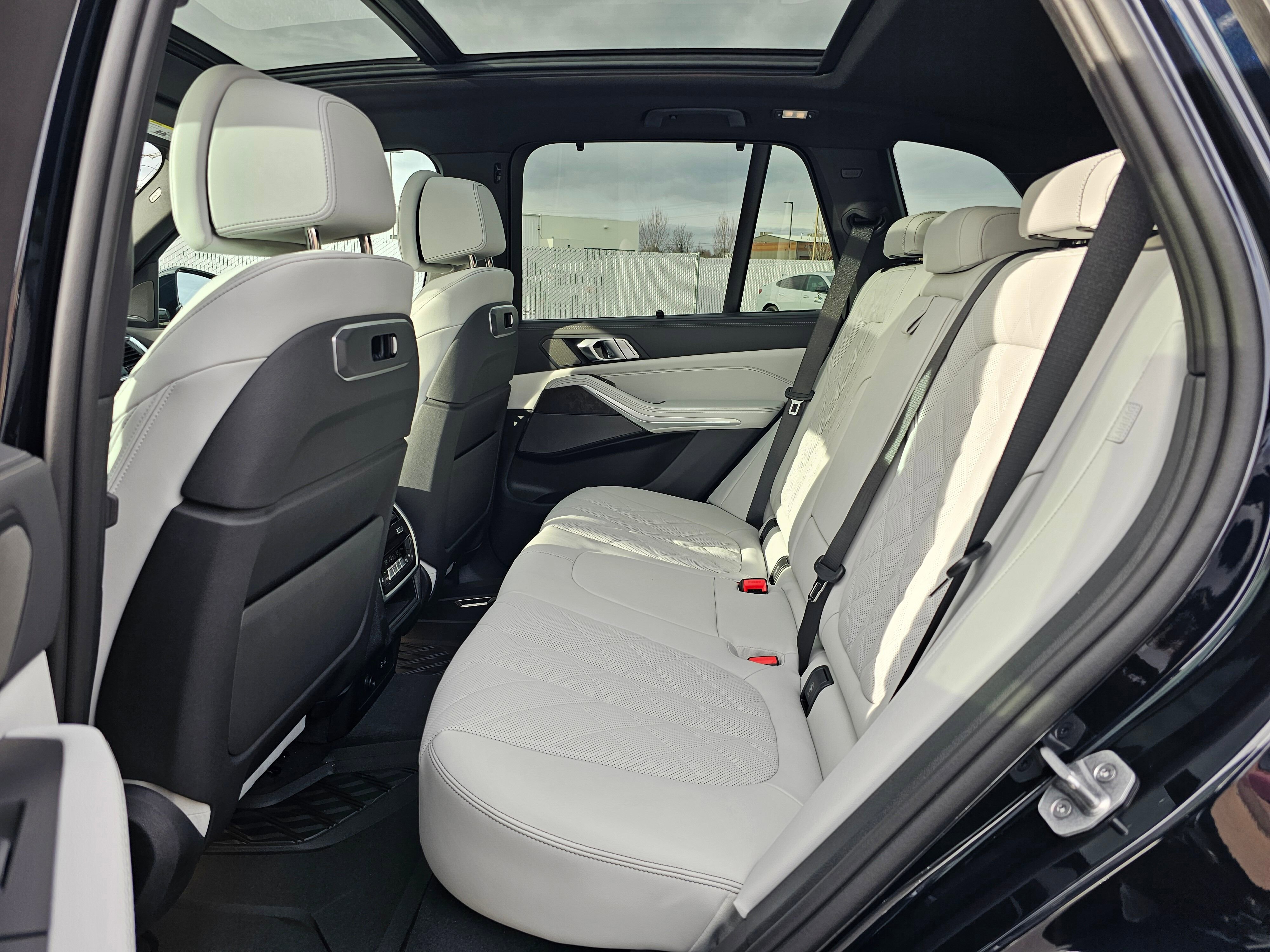 New 2026 BMW X5 xDrive40i w/ M Sport Package image 13