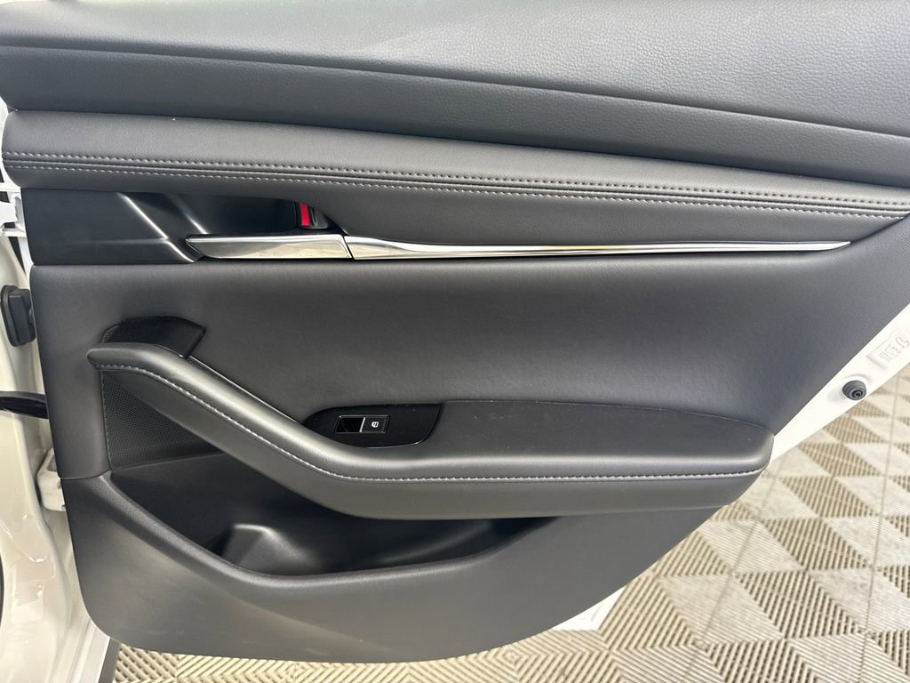 Used 2025 MAZDA MAZDA3 s image 17