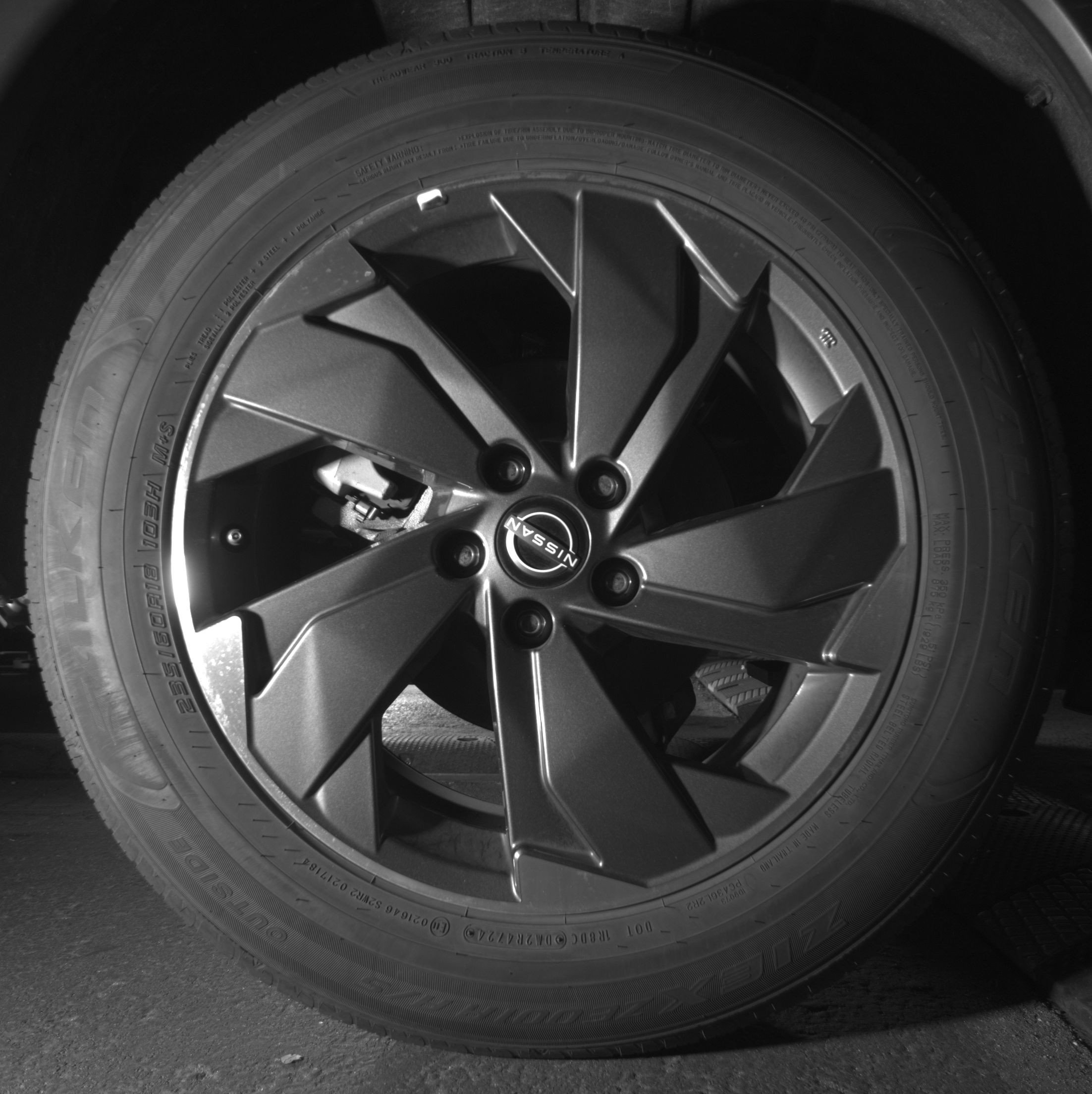 Used 2025 Nissan Rogue SV image 15