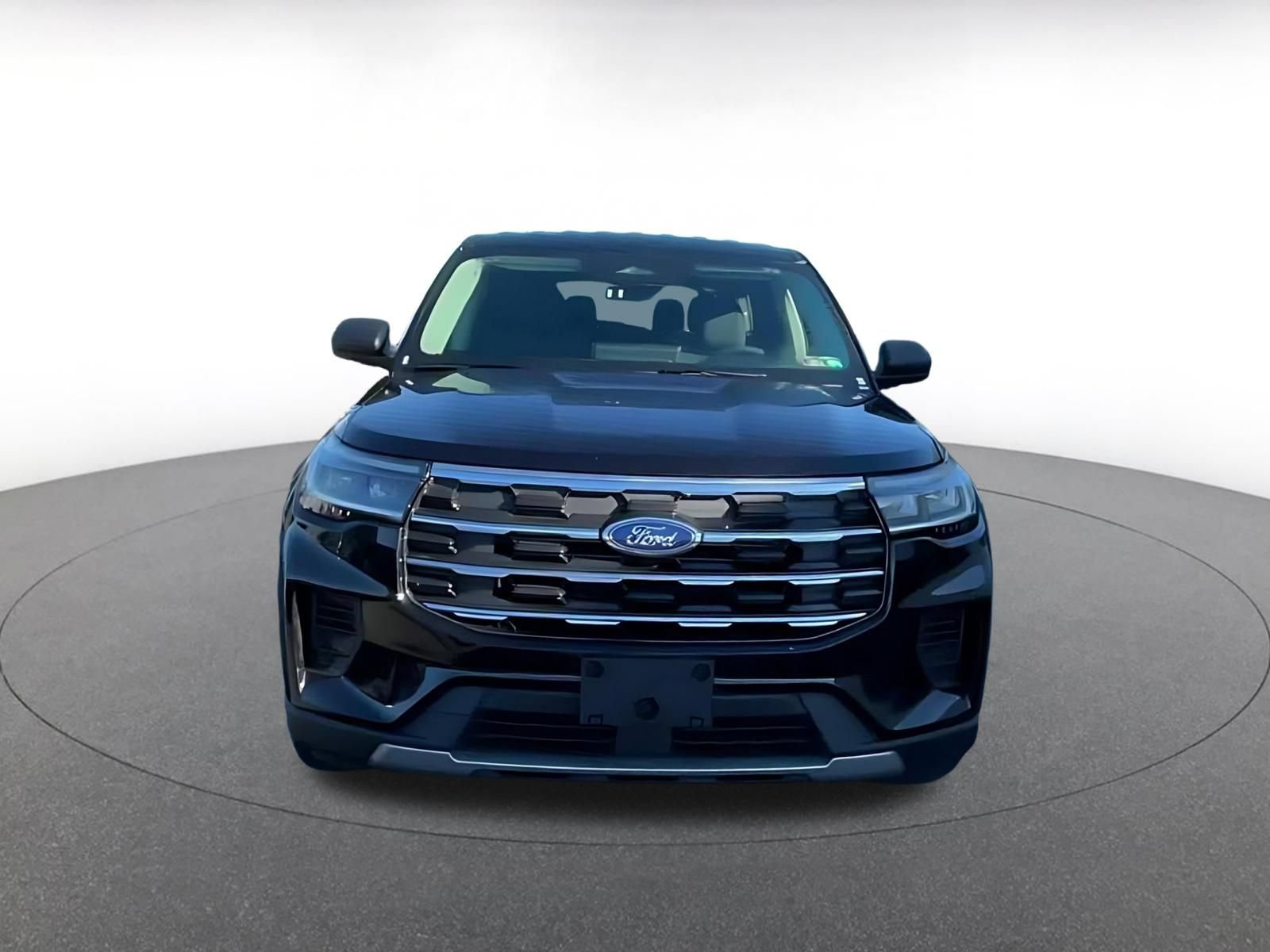 Used 2026 Ford Explorer Active RWD image 4