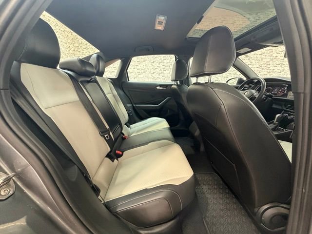 Used 2019 Volkswagen Jetta R-Line FWD image 11