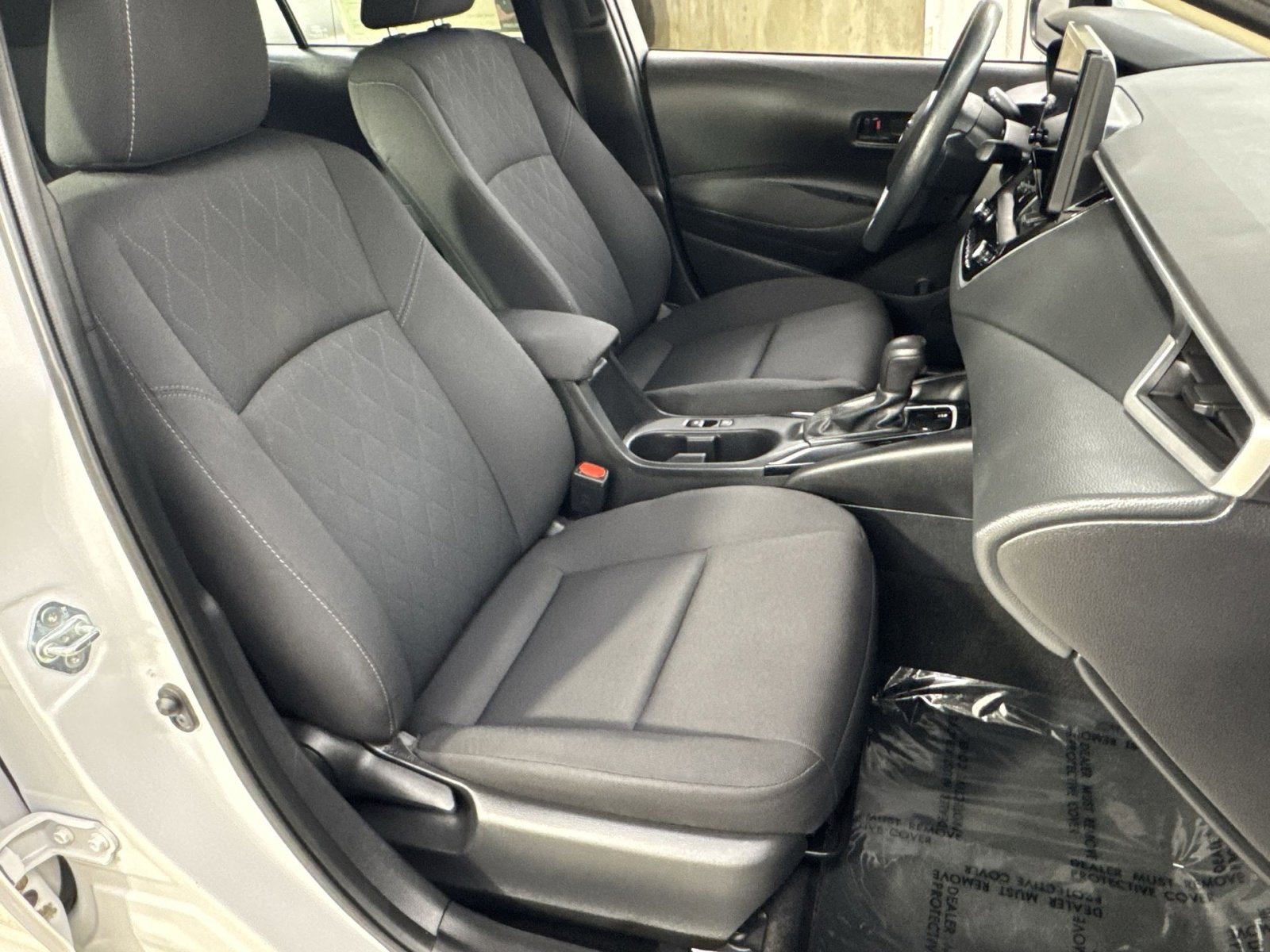 Used 2023 Toyota Corolla LE image 31