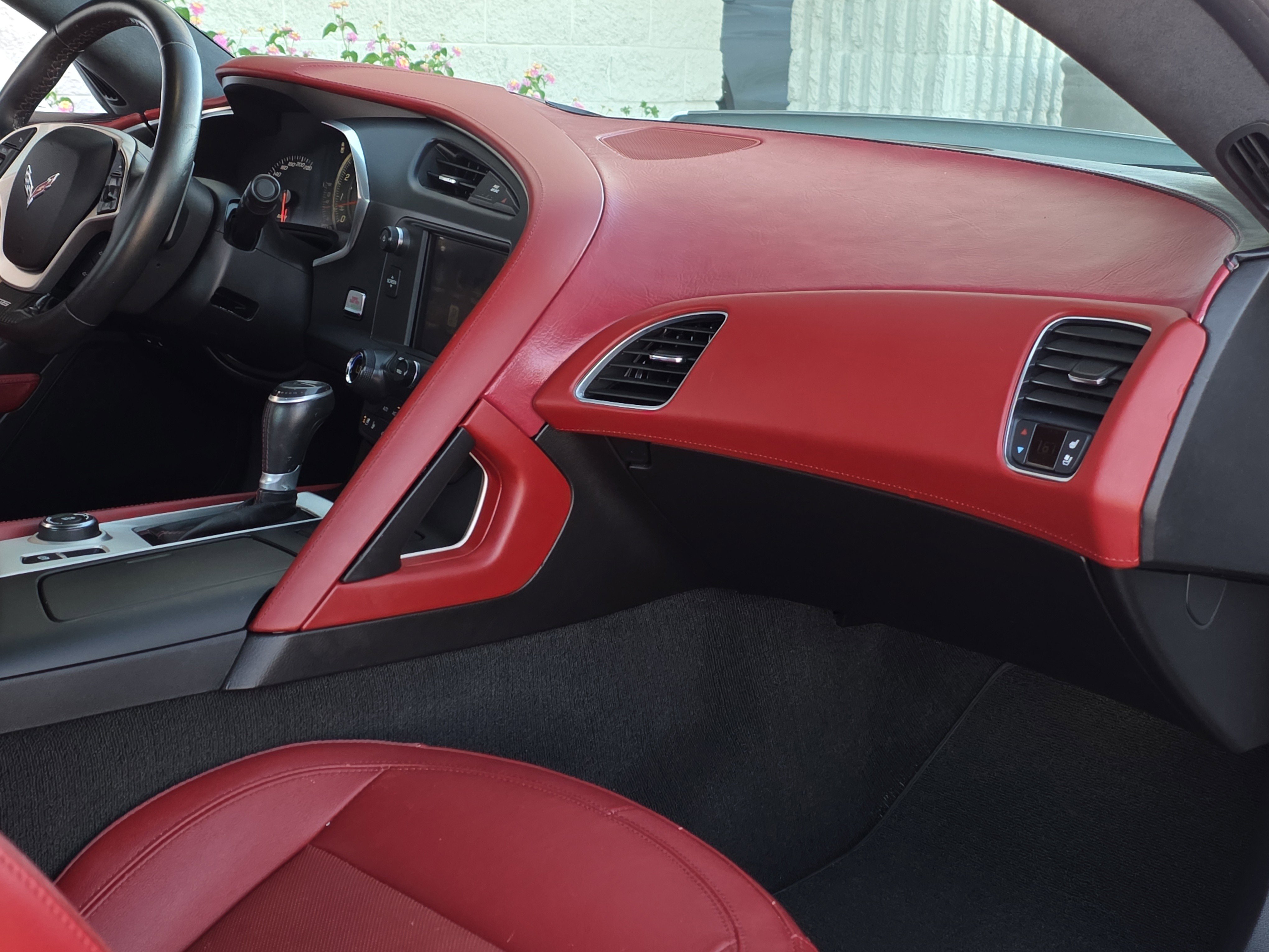 Used 2016 Chevrolet Corvette Z06 w/ 3LZ Preferred Equipment Group image 35