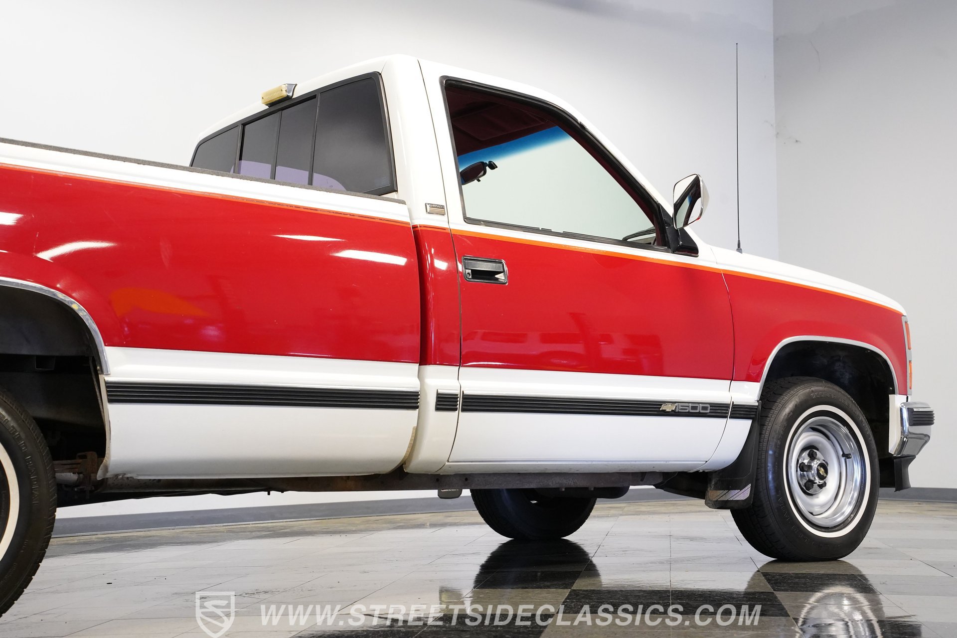 Used 1991 Chevrolet Silverado 1500 2WD Regular Cab image 29