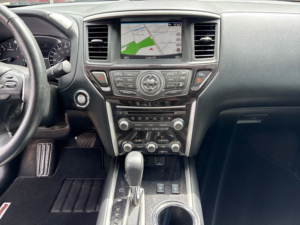 Used 2020 Nissan Pathfinder SL image 22