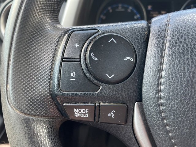 Used 2018 Toyota RAV4 LE image 22