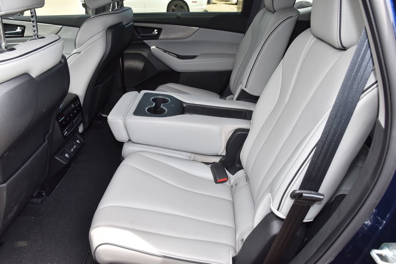 Used 2024 Acura MDX w/ Advance Package AWD/4WD image 9