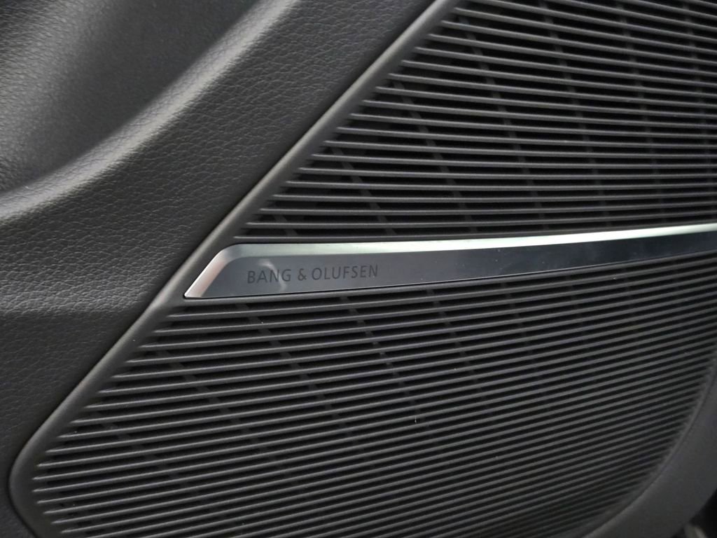 Used 2024 Audi SQ8 Premium Plus w/ Executive Package image 12
