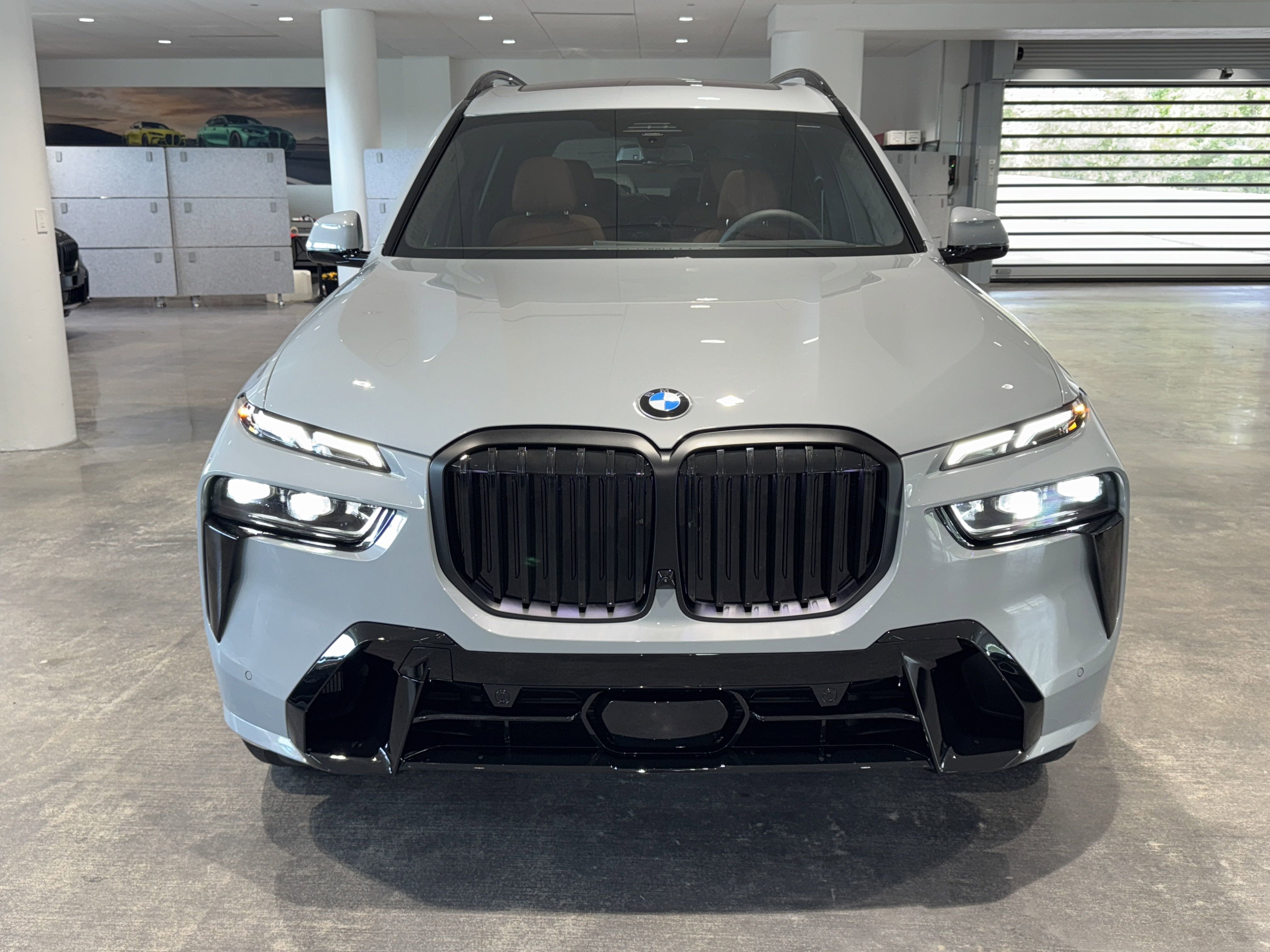 New 2026 BMW X7 xDrive40i w/ M Sport Package image 2