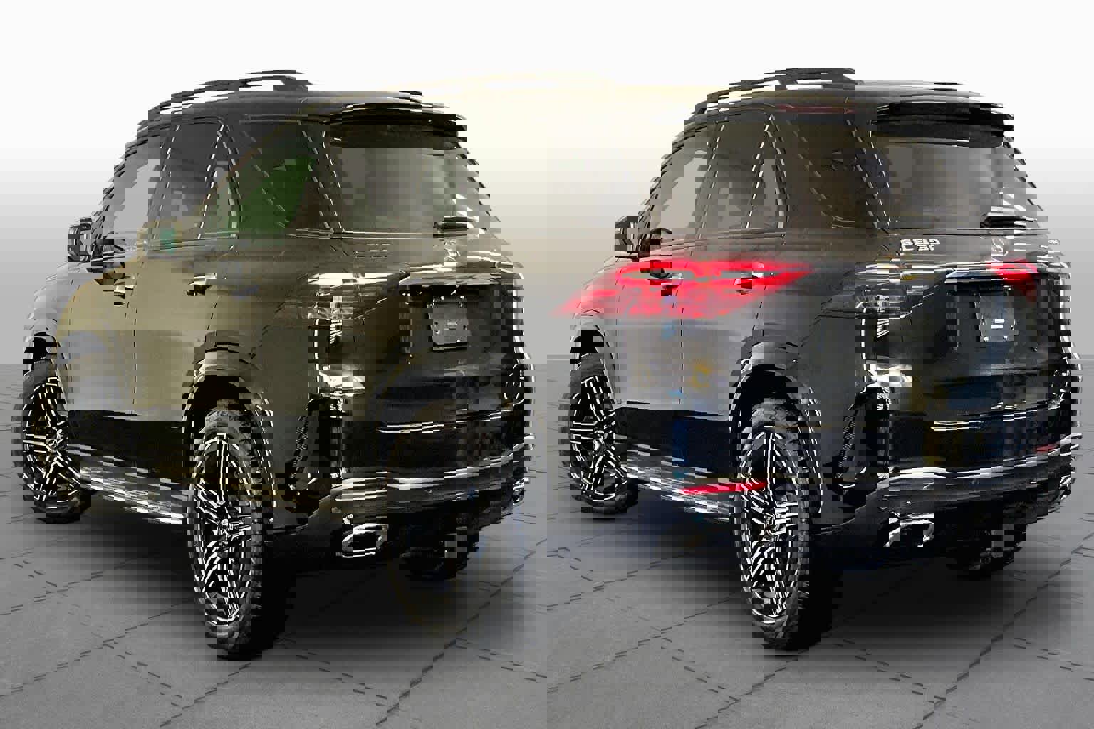 New 2026 Mercedes-Benz GLE 350 4MATIC image 3