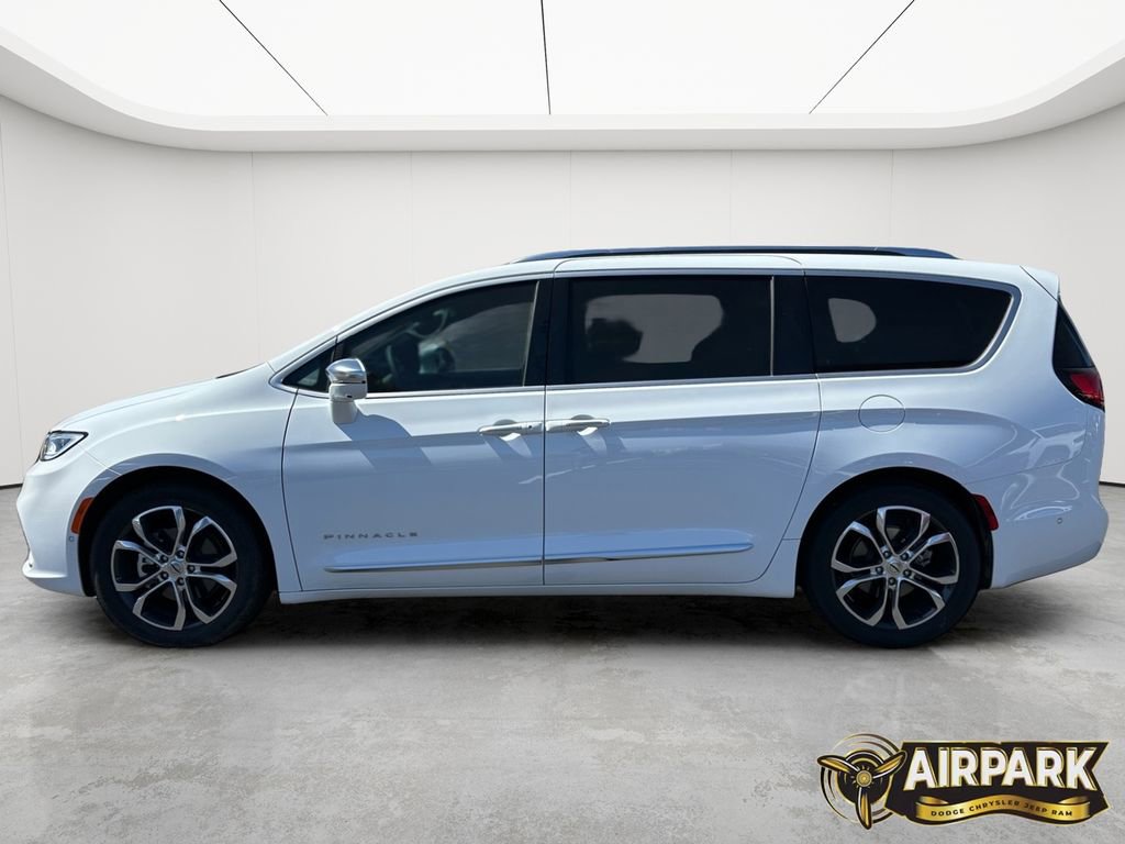 New 2024 Chrysler Pacifica Pinnacle FWD image 8