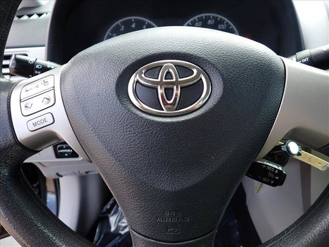 Used 2013 Toyota Corolla LE FWD image 12