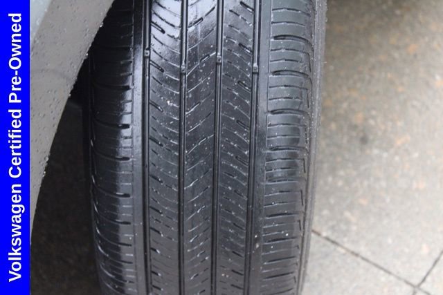 Used 2025 Volkswagen Jetta SE image 12