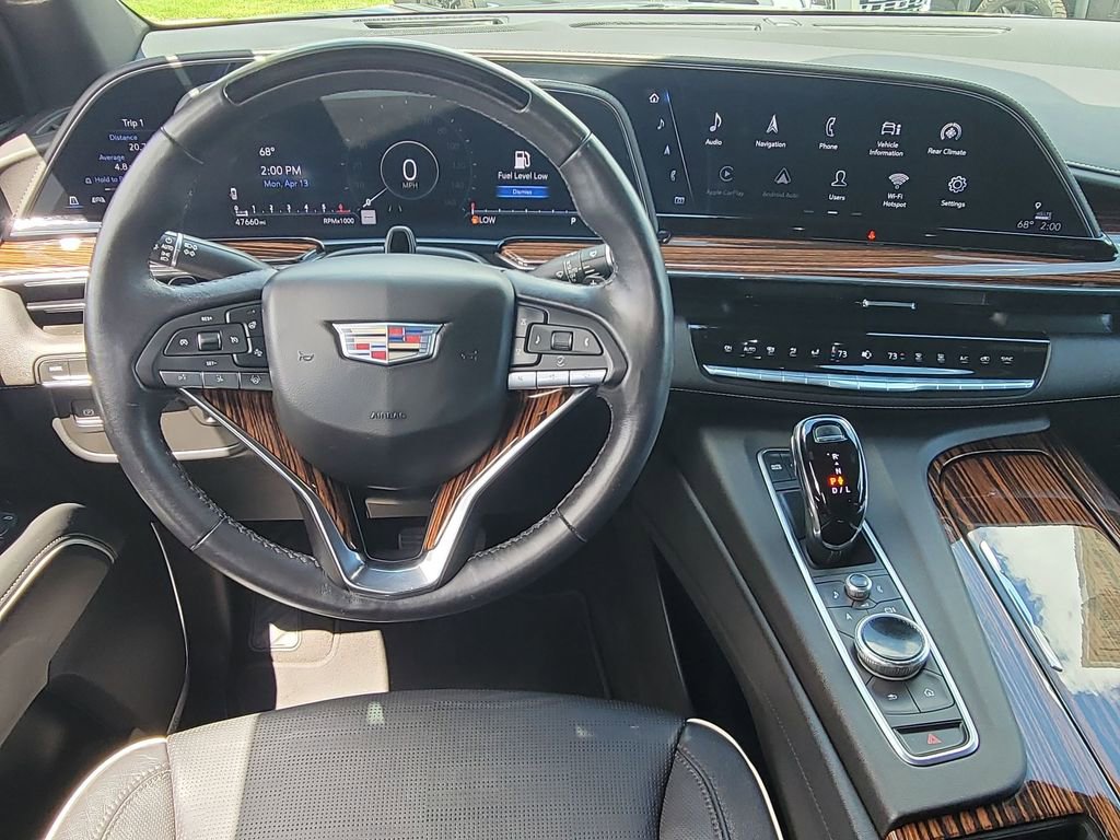 Certified 2022 Cadillac Escalade Premium Luxury image 11