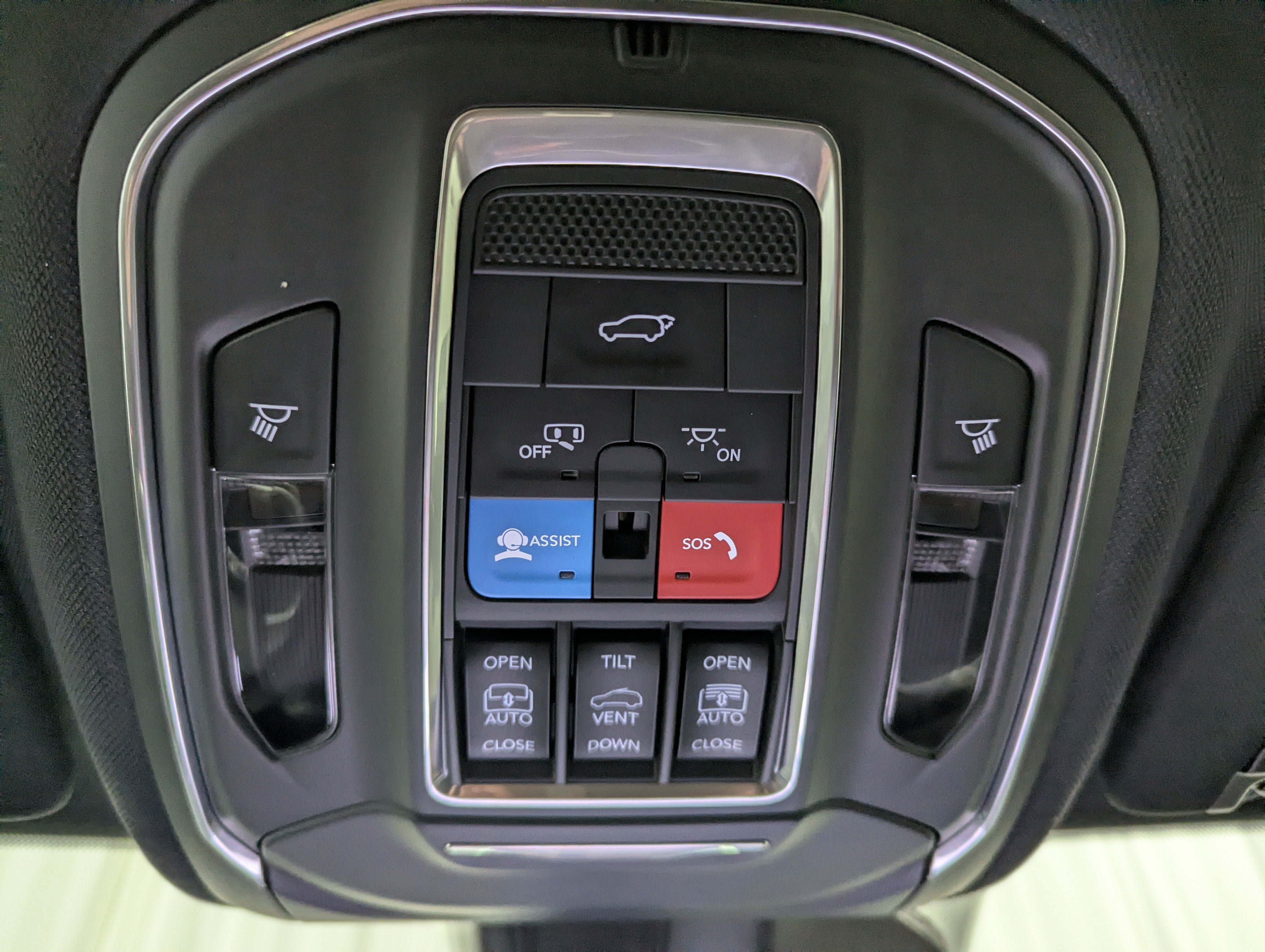 Used 2026 Jeep Grand Cherokee L Limited AWD/4WD image 31