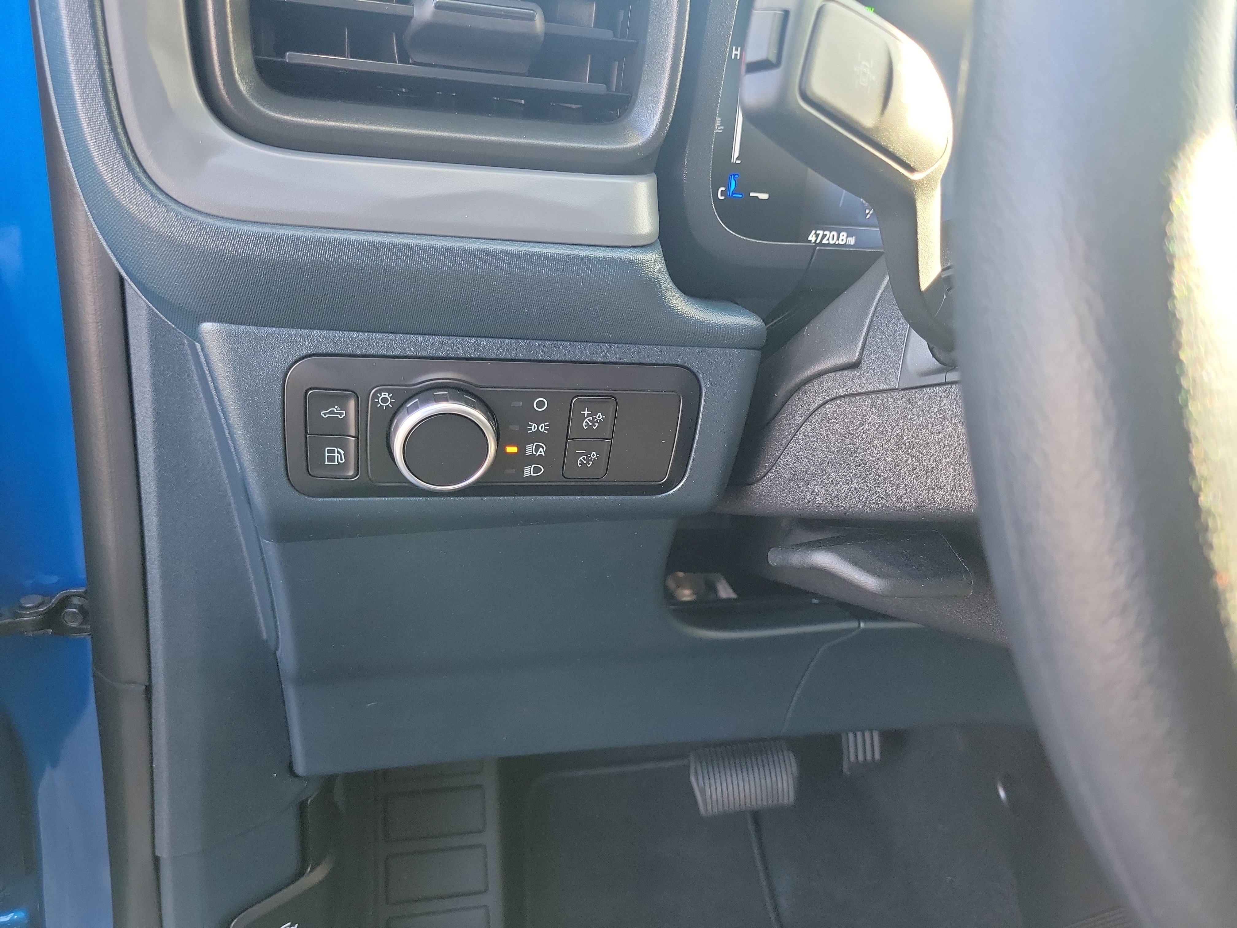 Used 2025 Ford Maverick XL FWD image 10