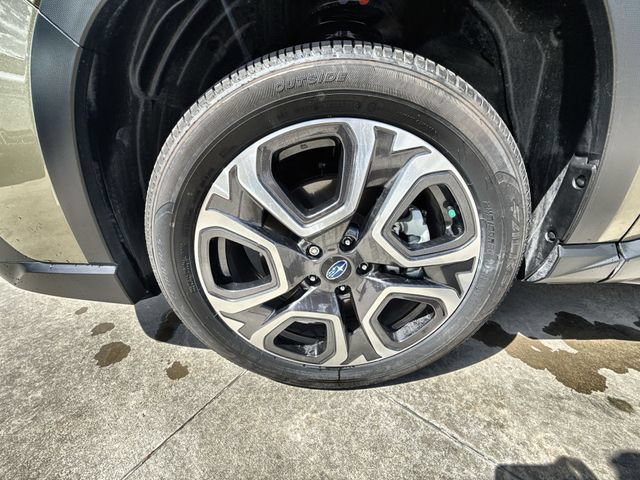 Certified 2026 Subaru Ascent Limited AWD/4WD image 10