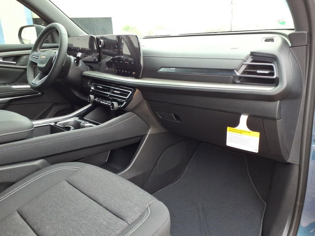 New 2026 Chevrolet Traverse LT image 11