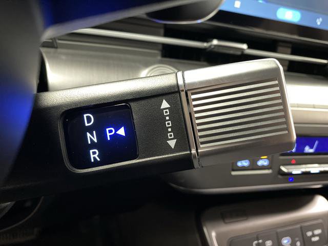 New 2026 Hyundai Kona SEL Premium image 18