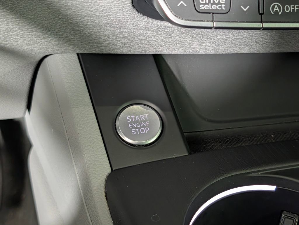 Used 2018 Audi A4 2.0T Ultra Premium Plus w/ Premium Plus Package image 33