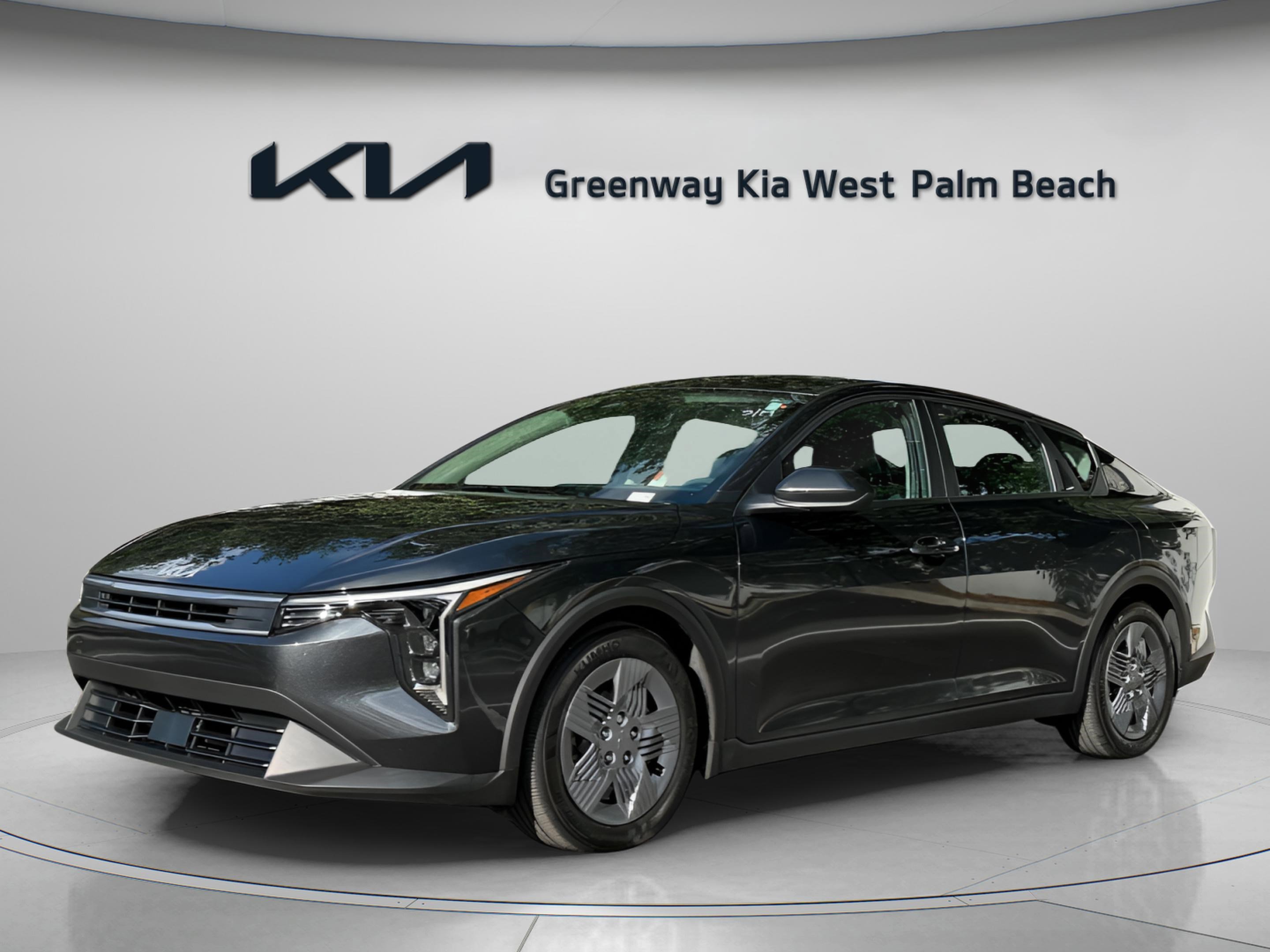 Used 2025 Kia K4 FWD image 3