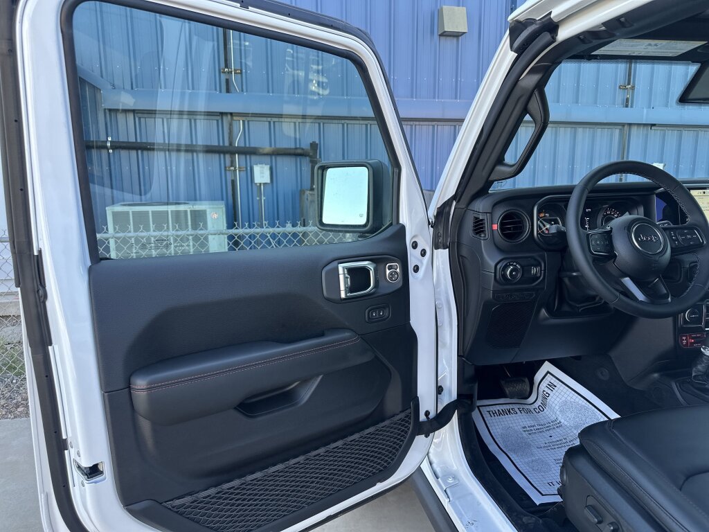 New 2025 Jeep Wrangler Unlimited Rubicon image 14