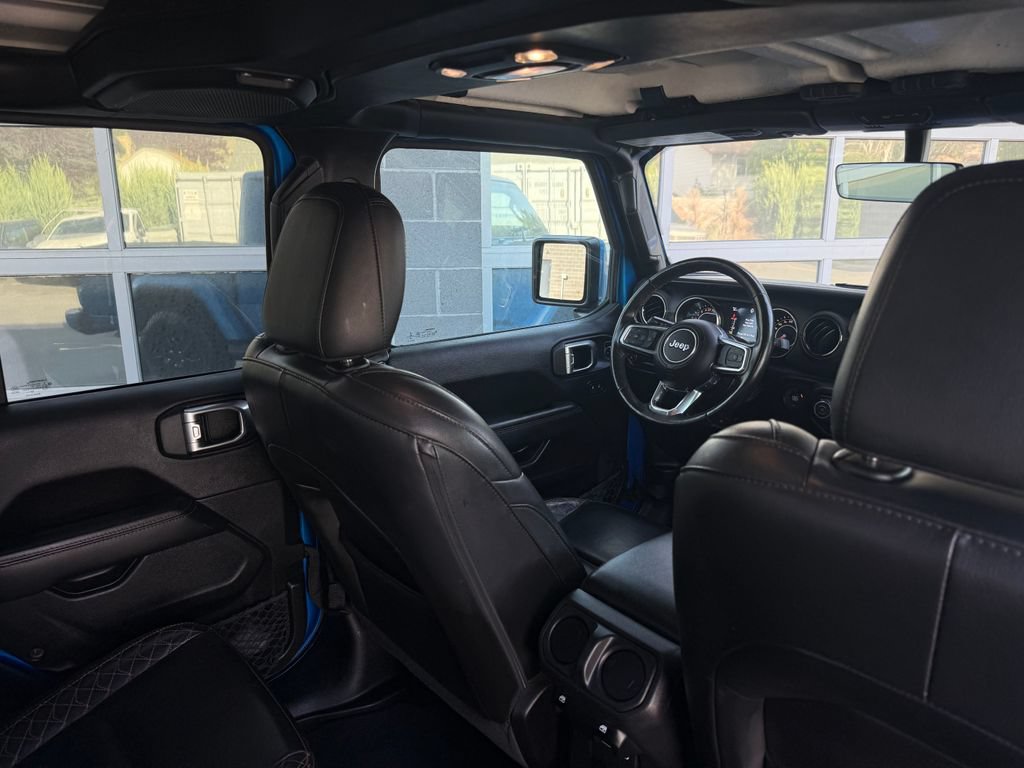 Used 2023 Jeep Gladiator Overland AWD/4WD image 40