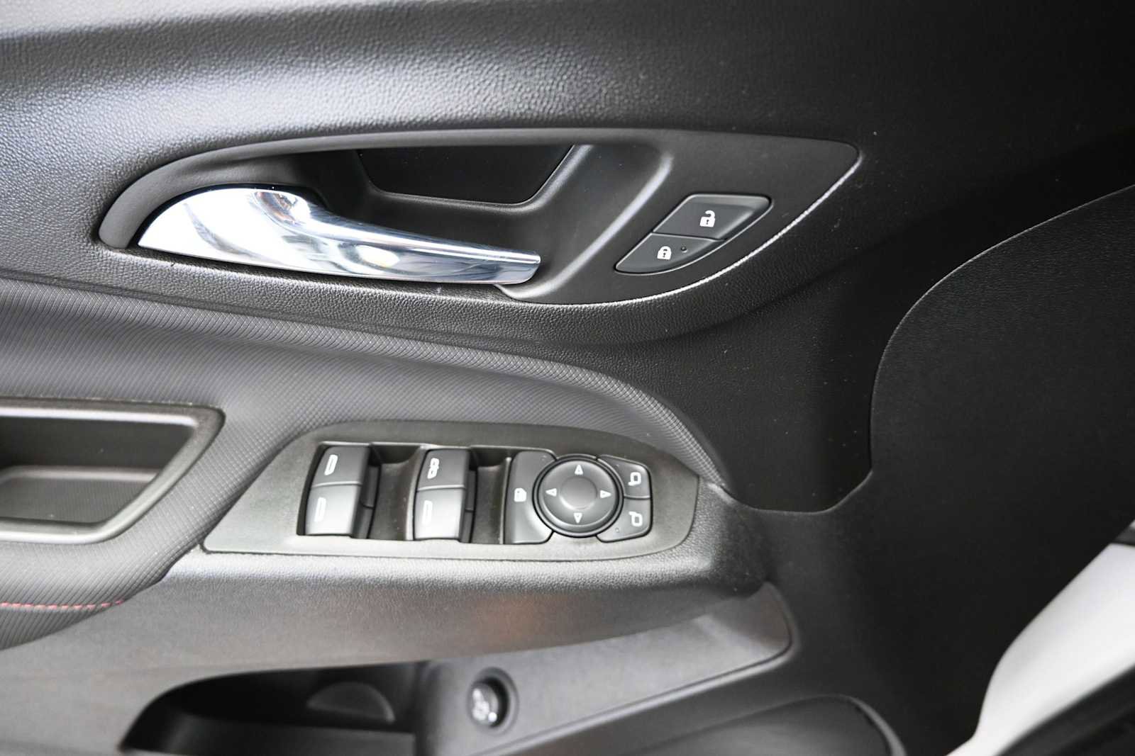 Used 2022 Chevrolet Equinox RS AWD/4WD image 19