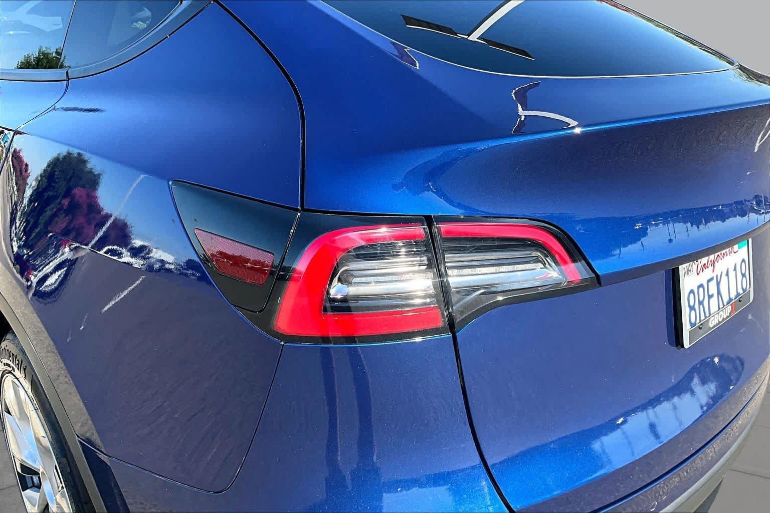 Used 2020 Tesla Model Y Long Range AWD/4WD image 28