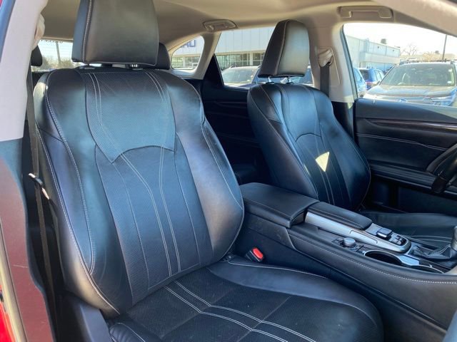 Used 2018 Lexus RX 350L Luxury w/ Cold Area Package (CT) image 9