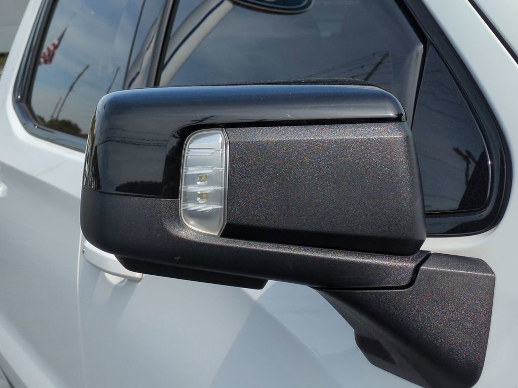 Used 2023 GMC Sierra 1500 AT4 w/ Technology Package image 15