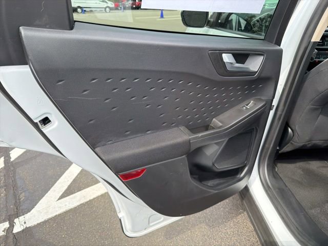 Used 2020 Ford Escape SE image 21