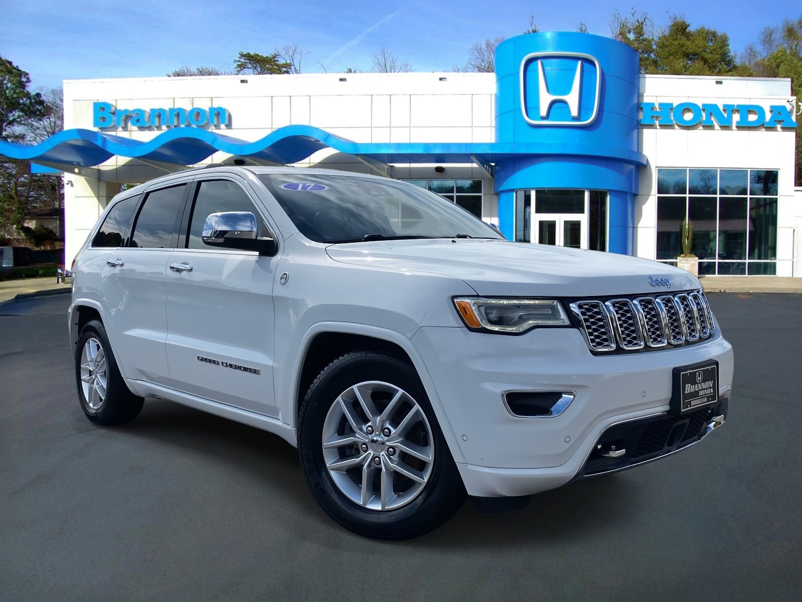 Used 2017 Jeep Grand Cherokee Overland w/ Jeep Active Safety Group