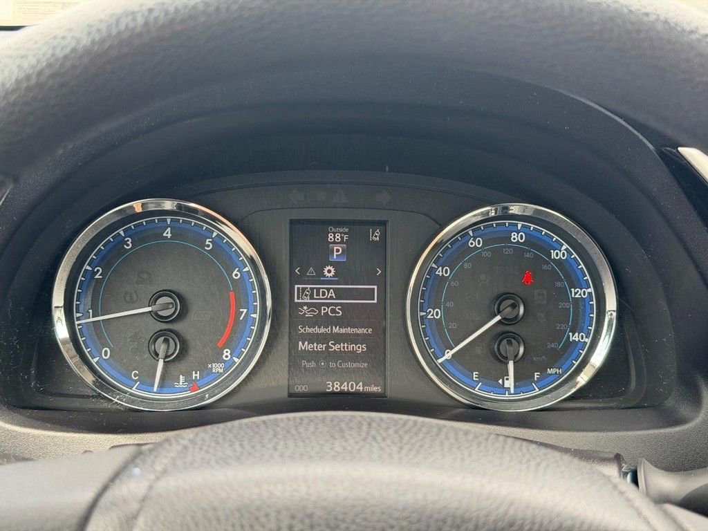 Used 2017 Toyota Corolla XLE w/ Carpet Mat Package (TMS) image 20